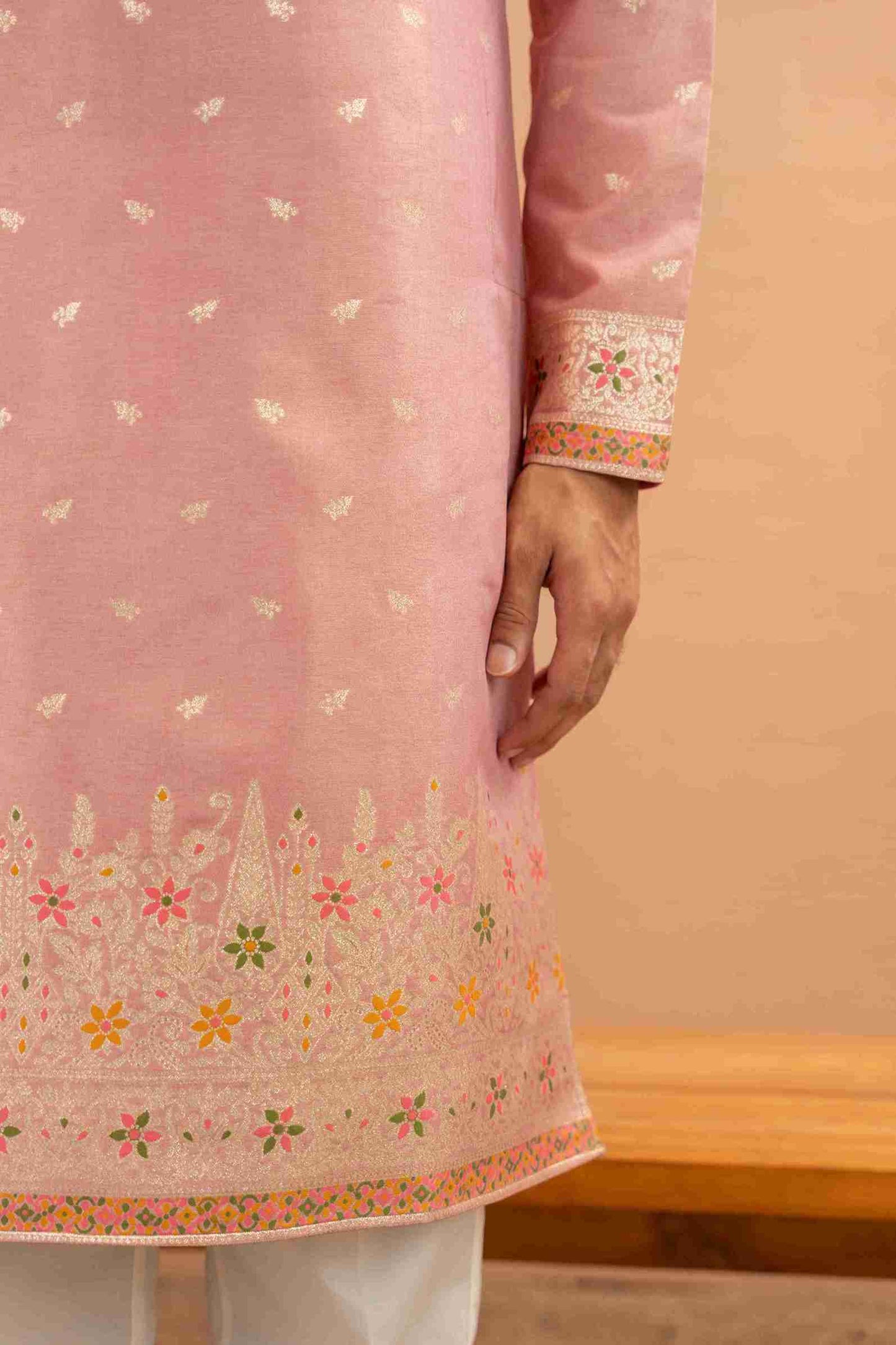 ONION FLOWER PATTERN JACQUARD DESIGNER KURTA