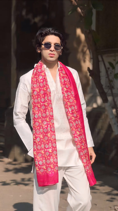WHITE LAKHNAVI PATTERN JACQUARD DESIGNER SHORT KURTA WITH RED BANDHANI DUPPTA