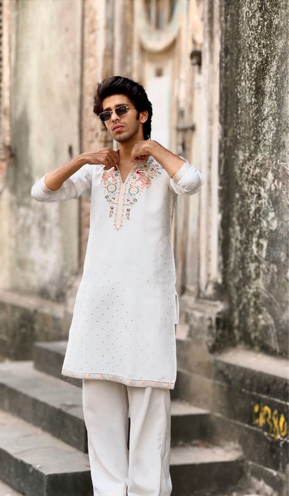 WHITE JACQUARD DESIGNER KURTA FOR MEN WITH ROYAL ELEPHANT HEAVY NECK PATTERN