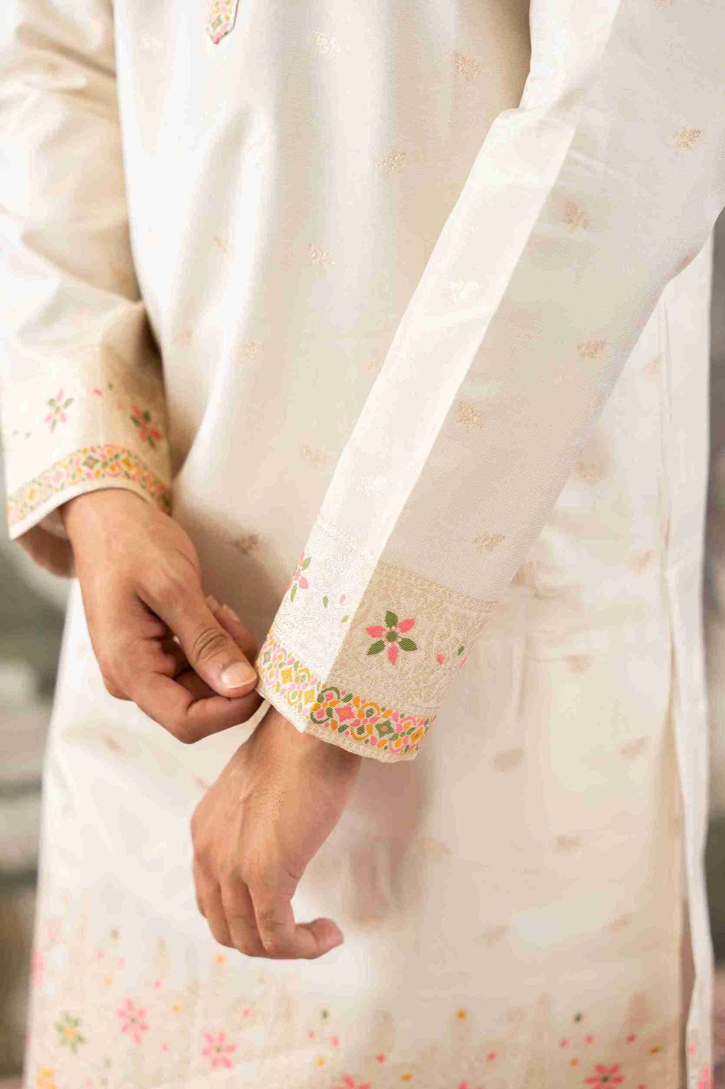 BEIGE FLOWER PATTERN JACQUARD DESIGNER KURTA