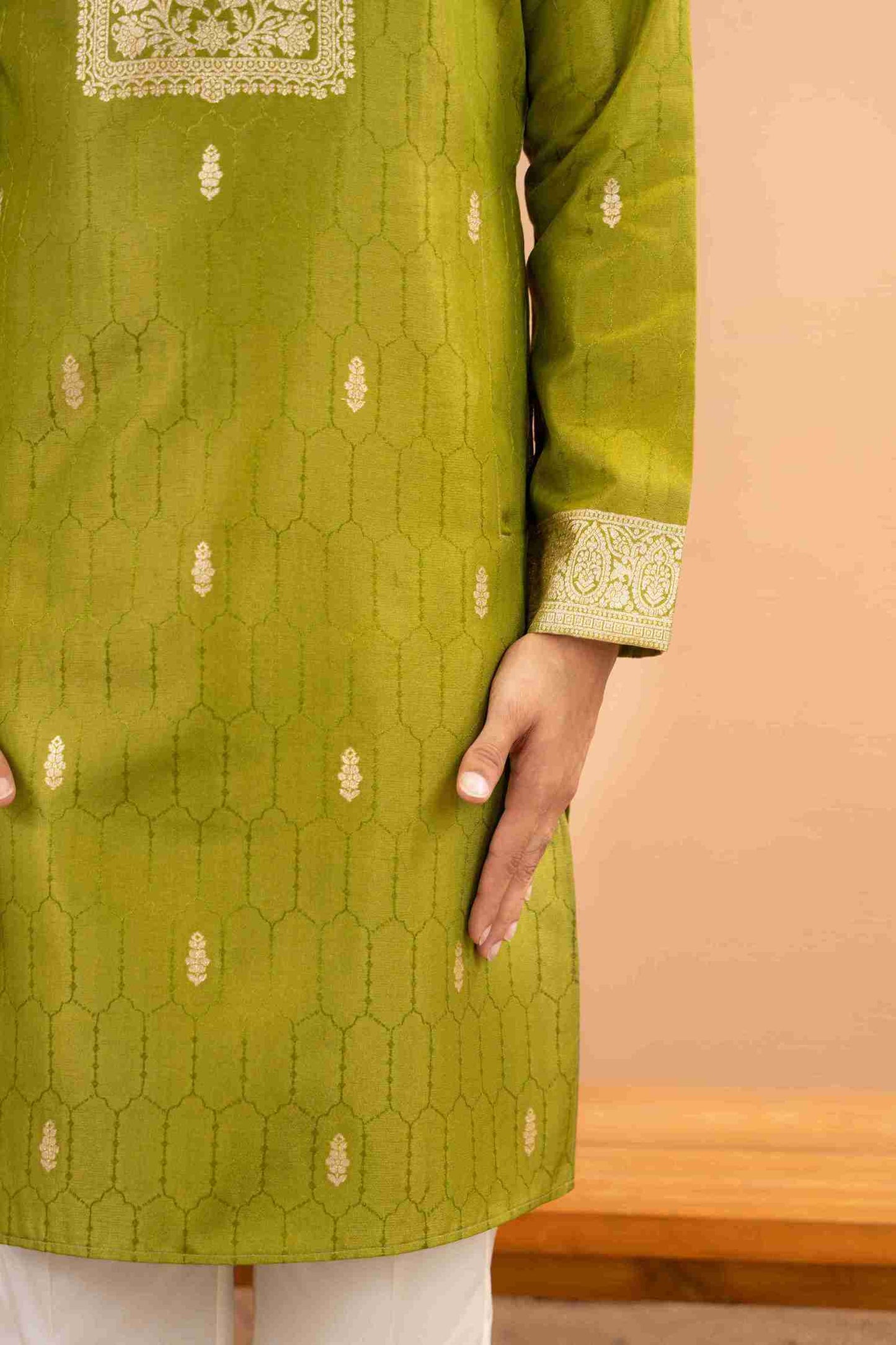 MAHENDI MONOGRAM FLOWER NECK JACQUARD DESIGNER KURTA
